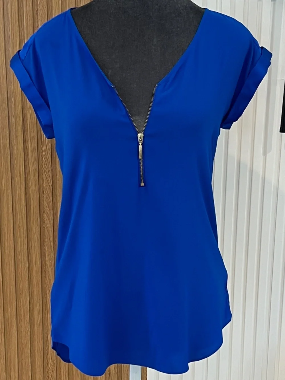 Express Royal Blue Zip Front Blouse XS | Flowy V-Neck Work Top Minimal Chic